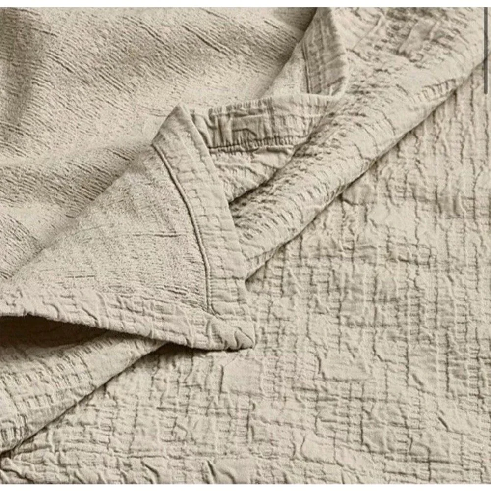 Hudson Park Collection $550 King Textured Italian Matelasse Coverlet